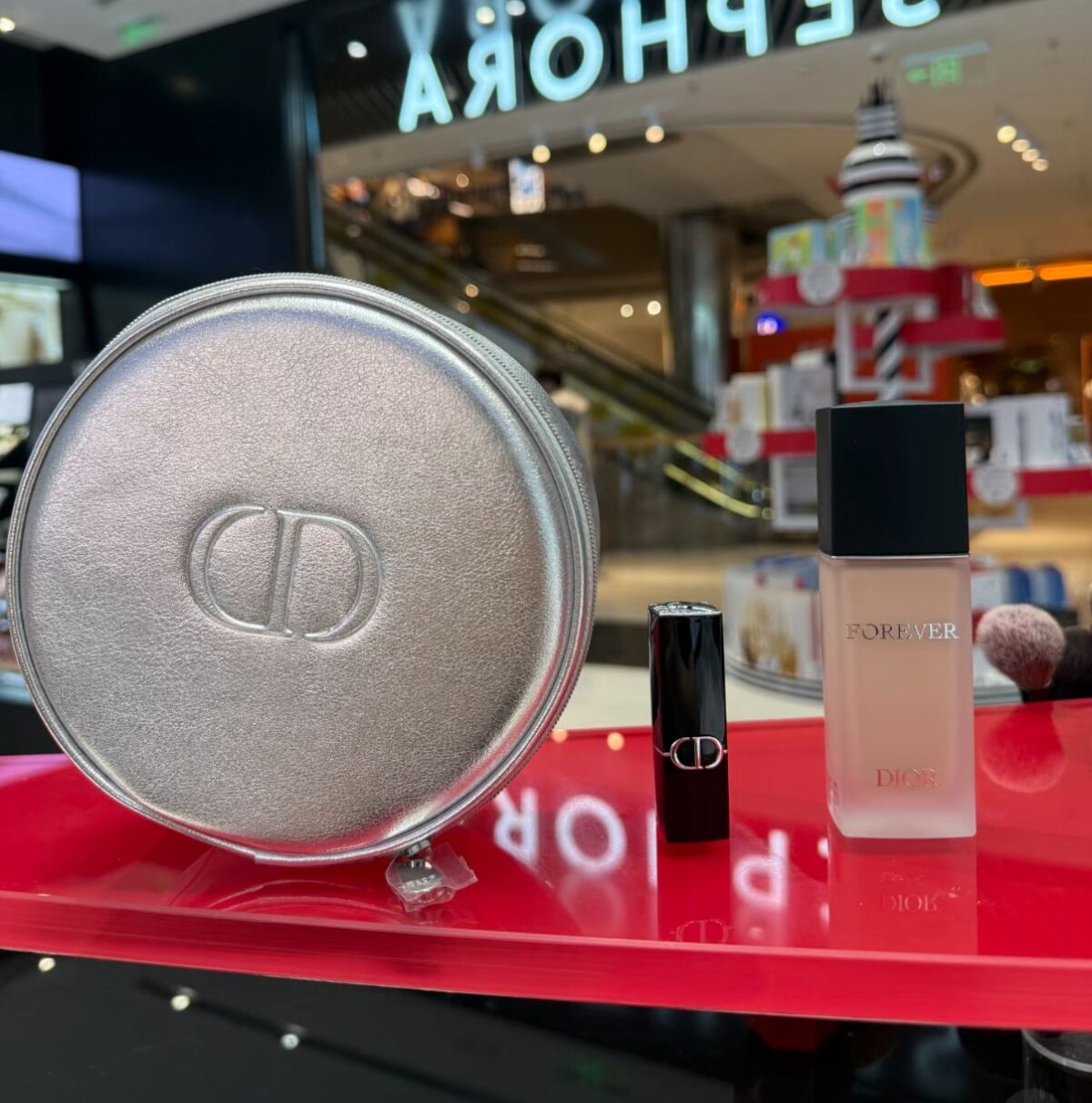 ⁦حقيبة Dior⁩ - الصورة ⁦1⁩