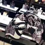 ⁦NEW CHANEL SCARF (طلب مسبق)⁩ - الصورة ⁦4⁩