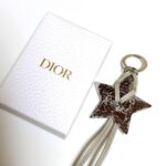 ميدالية Dior