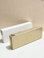 ⁦Dior accessories bag⁩ - الصورة ⁦3⁩