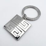 ميدالية Givenchy